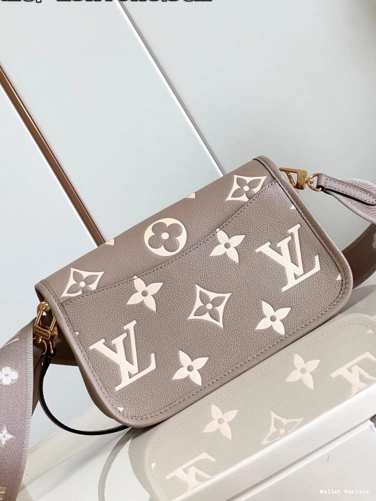 Affordable Nano VUITTON LOUIS Diane 0821